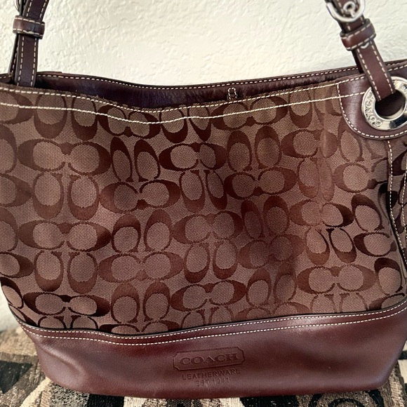 Coach tote - Picture 4 of 5